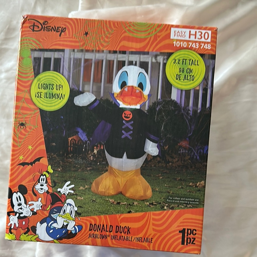 Disney Halloween Donald Duck Inflatable with Lights